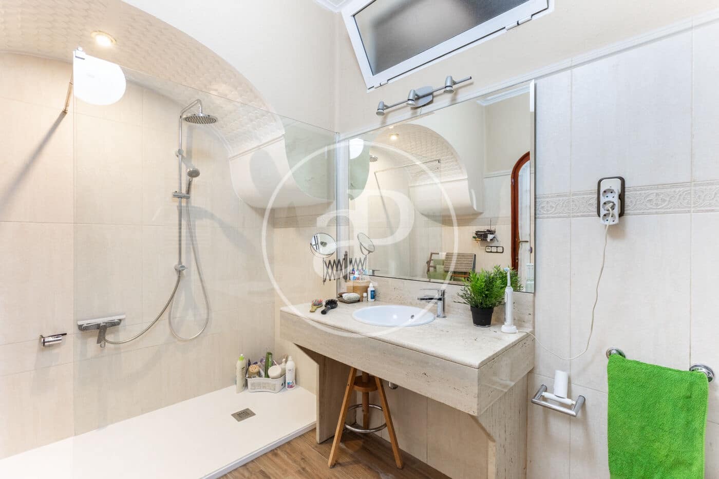 8 soveværelse Lejlighed til salg i Valencia by - € 1.075.000 (Ref: 8786457)