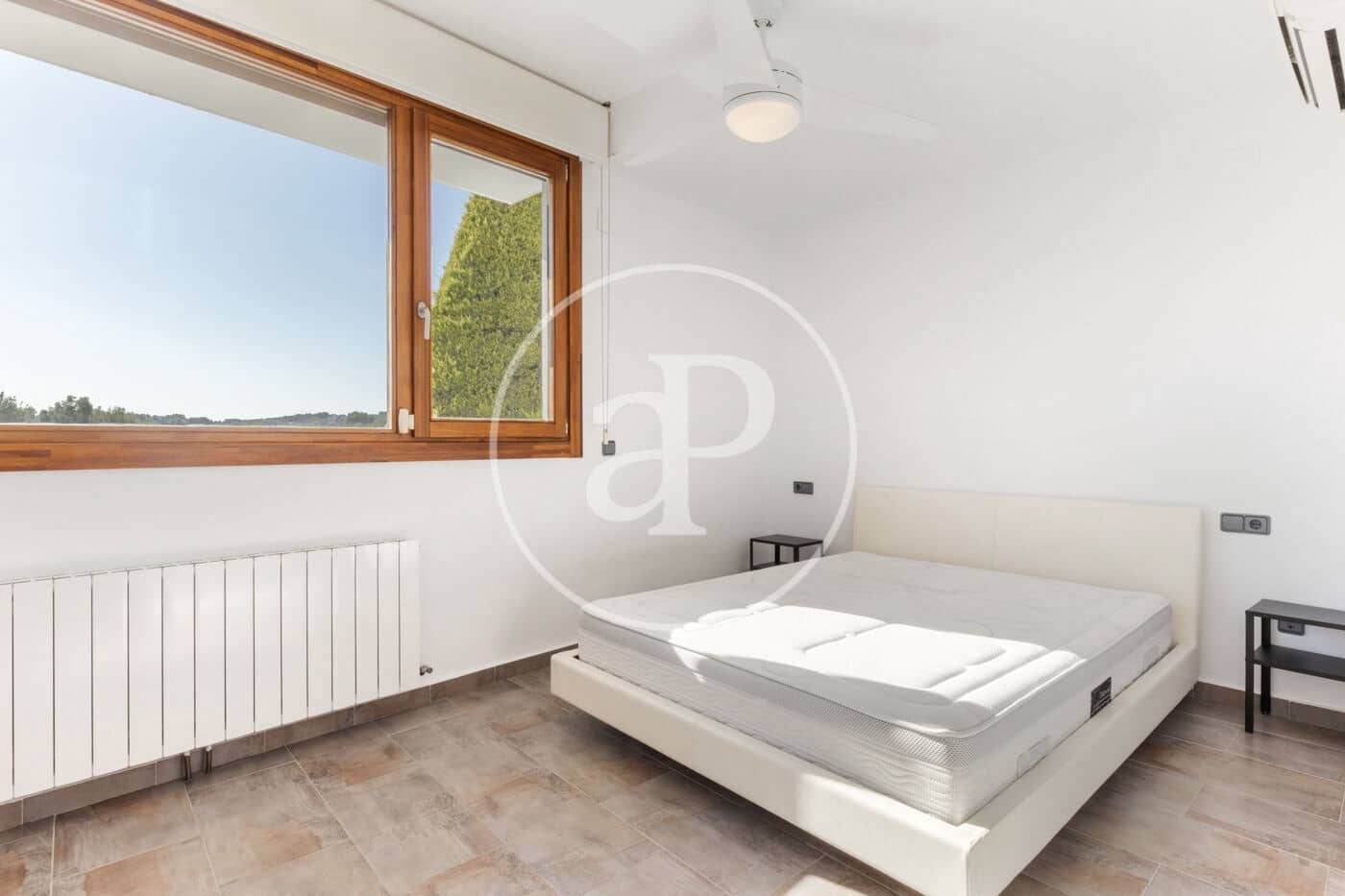 5 sypialnia Willa na sprzedaż w Chiva z basenem - 650 000 € (Ref: 8792859)