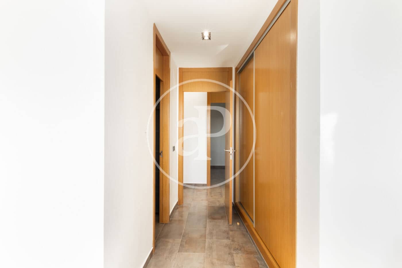 5 sypialnia Willa na sprzedaż w Chiva z basenem - 650 000 € (Ref: 8792859)