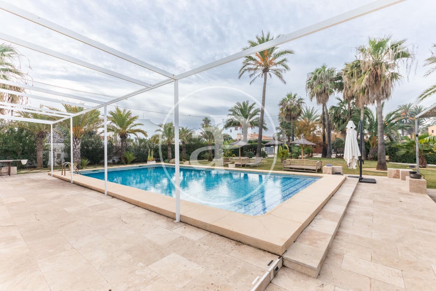 4 soveværelse Villa til leje i Denia med swimmingpool - € 7.000 (Ref: 8792868)