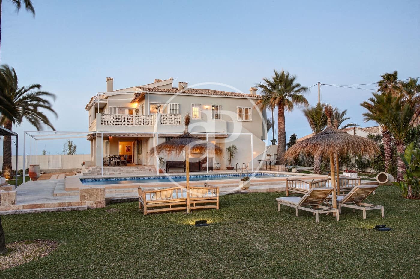 4 soveværelse Villa til leje i Denia med swimmingpool - € 7.000 (Ref: 8792868)