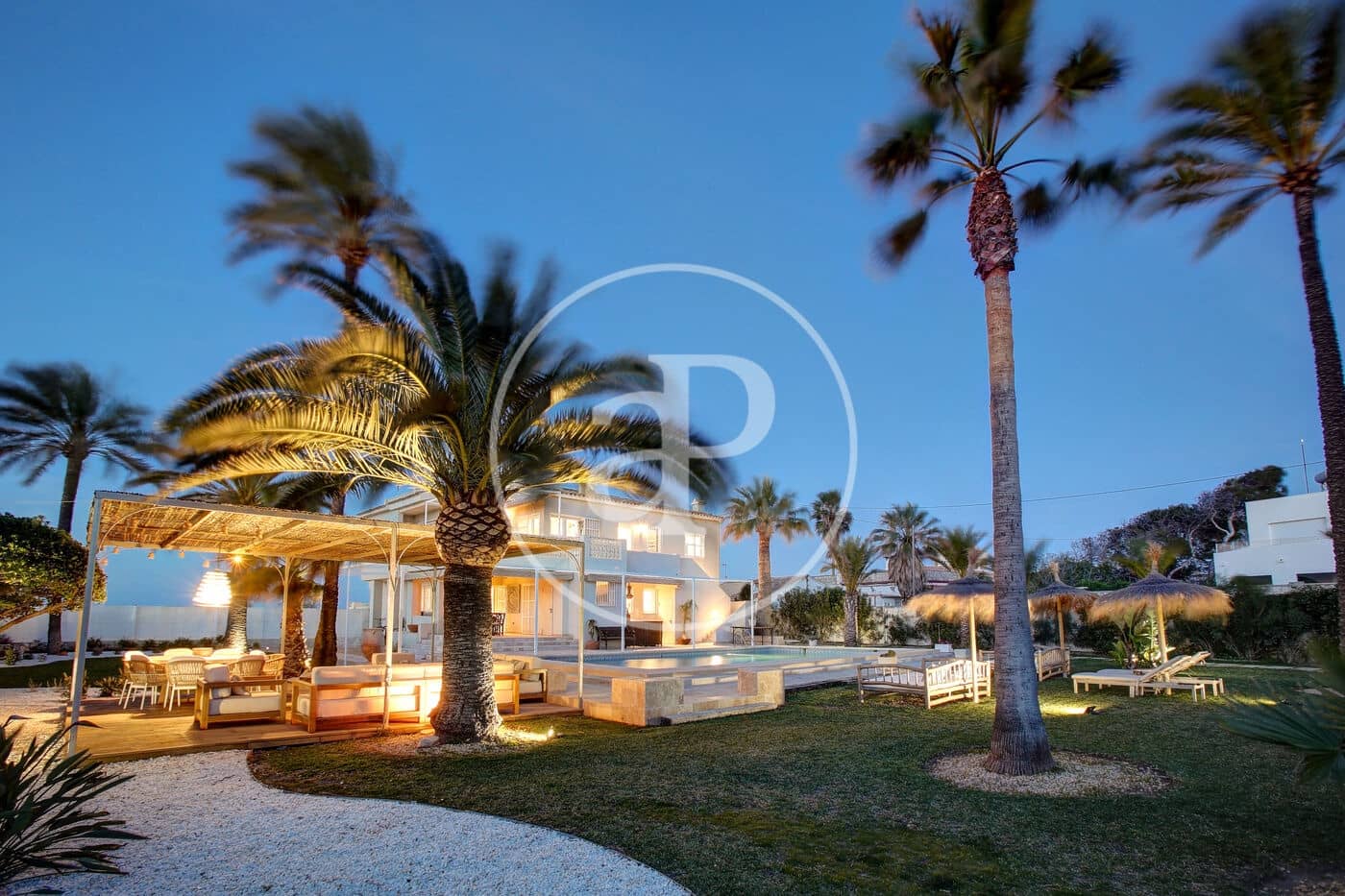 4 soveværelse Villa til leje i Denia med swimmingpool - € 7.000 (Ref: 8792868)