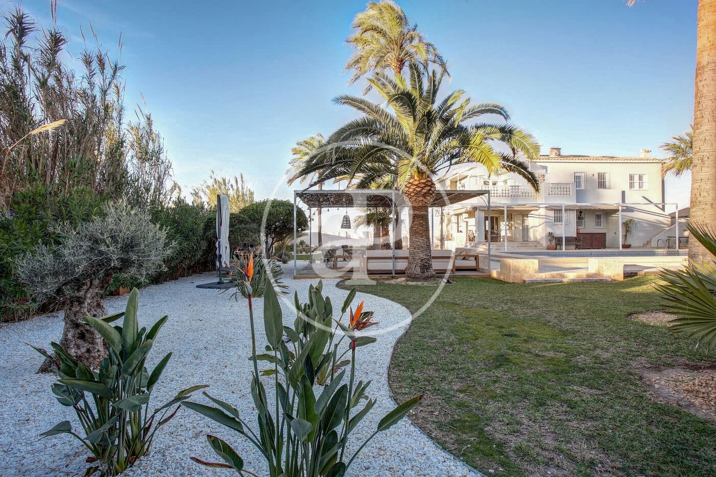 4 soveværelse Villa til leje i Denia med swimmingpool - € 7.000 (Ref: 8792868)
