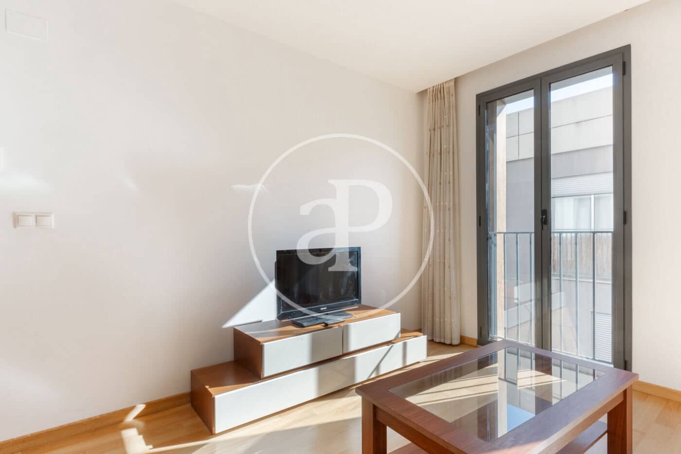 1 bedroom Apartment for rent in Valencia city - € 1,200 (Ref: 8799008)