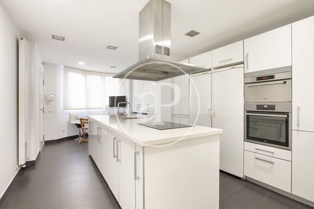 3 slaapkamer Appartement te koop in Russafa, Valencia stad - € 1.100.000 (Ref: 8799009)