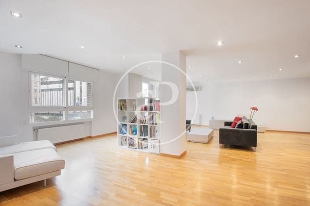 3 slaapkamer Appartement te koop in Russafa, Valencia stad - € 1.100.000 (Ref: 8799009)