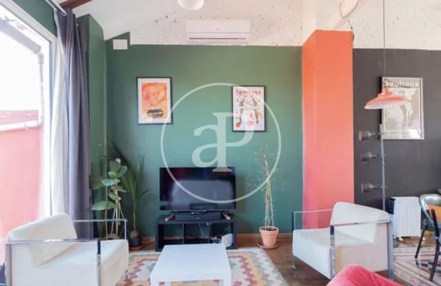 1 bedroom Penthouse for rent in Russafa, Valencia city - € 1,300 (Ref: 8809785)