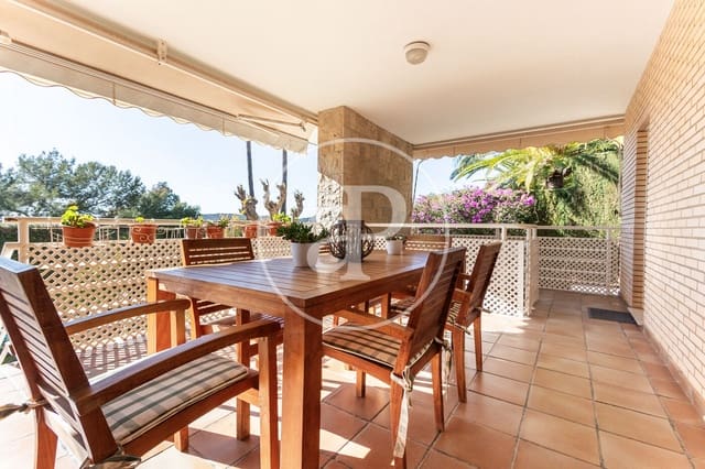 5 bedroom Villa for sale in Puçol with pool - € 1,800,000 (Ref: 8815814)