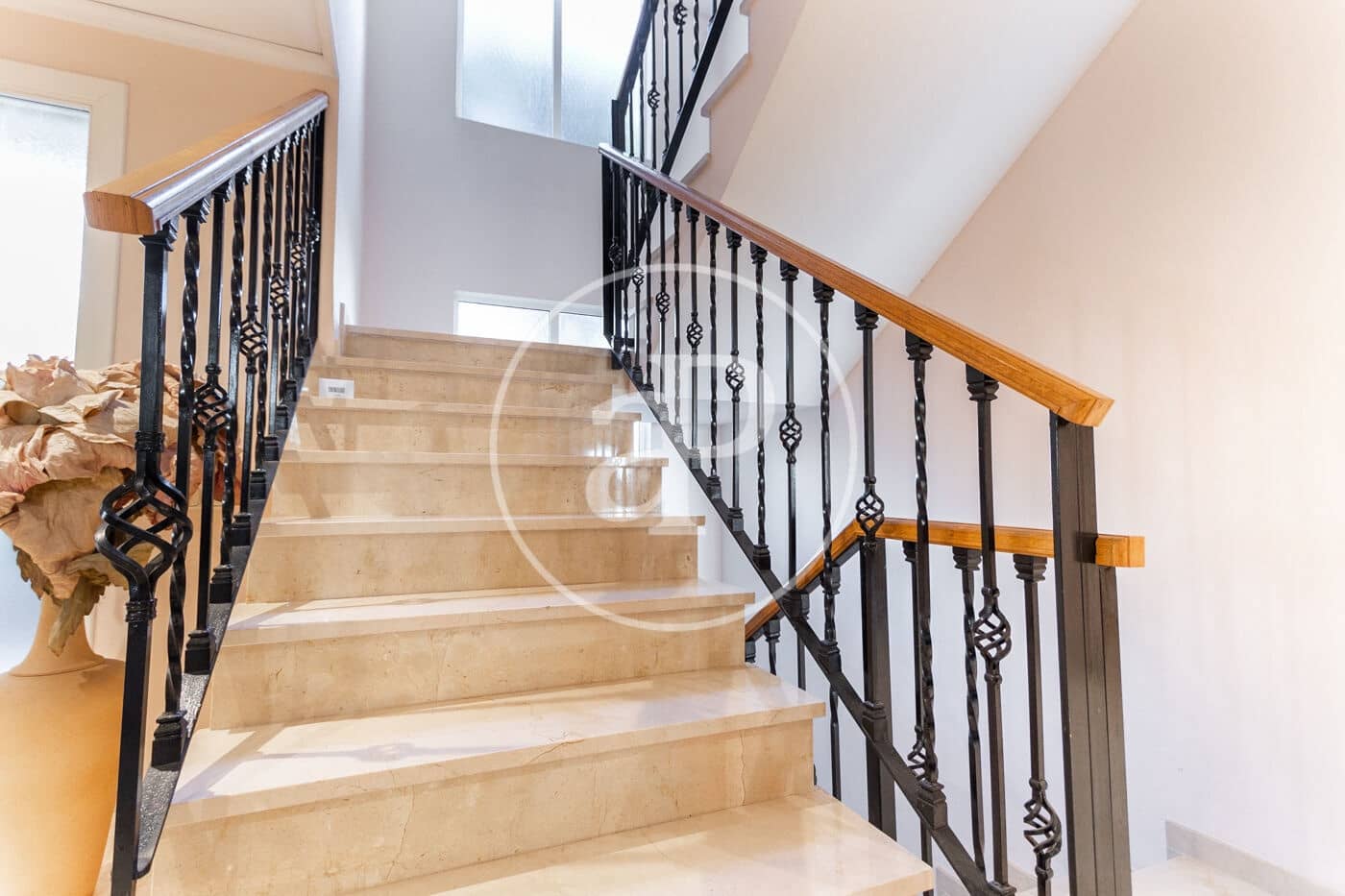 5 slaapkamer Villa te koop in Pucol met zwembad - € 1.800.000 (Ref: 8815814)