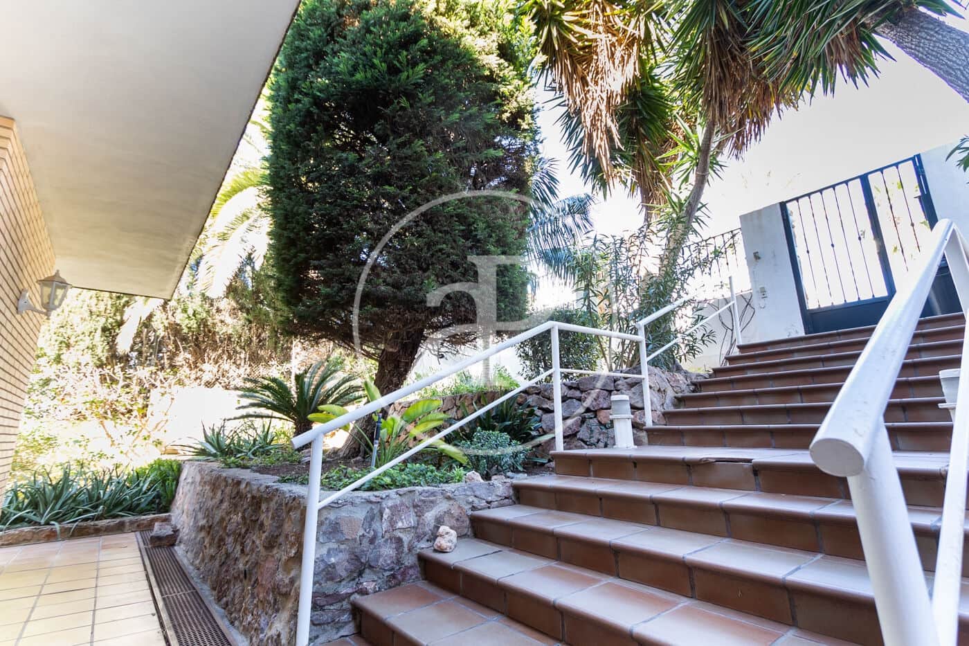 5 slaapkamer Villa te koop in Pucol met zwembad - € 1.800.000 (Ref: 8815814)