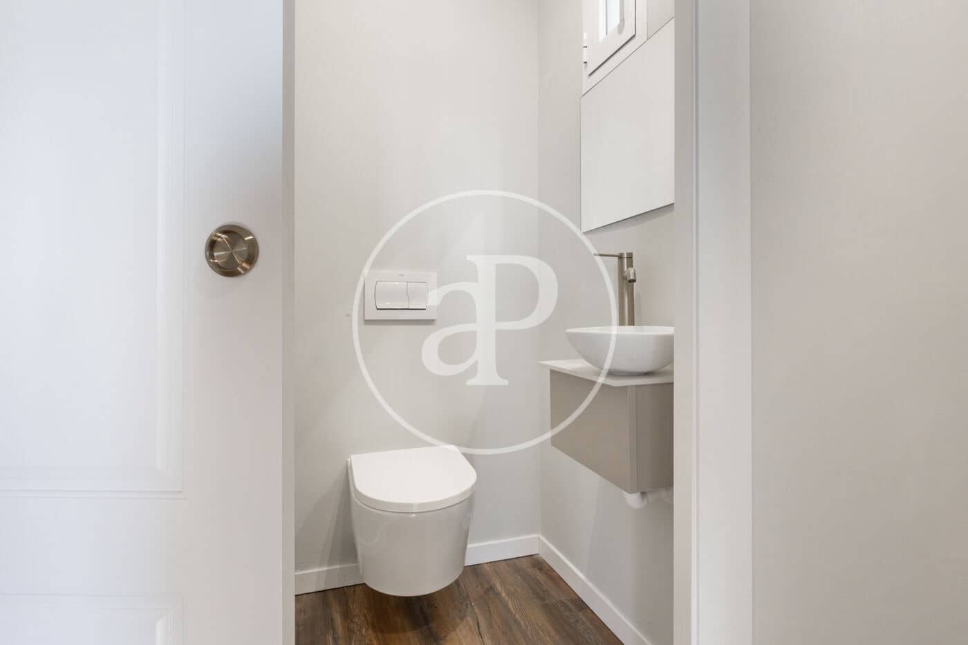 5 bedroom Penthouse for rent in Valencia city - € 4,500 (Ref: 8815818)