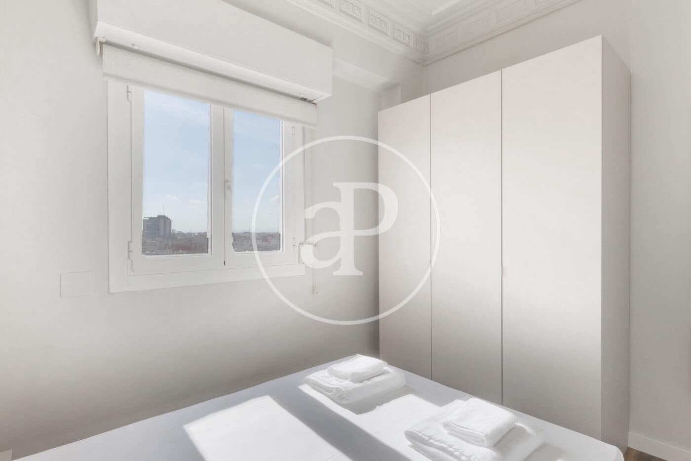 5 bedroom Penthouse for rent in Valencia city - € 4,500 (Ref: 8815818)