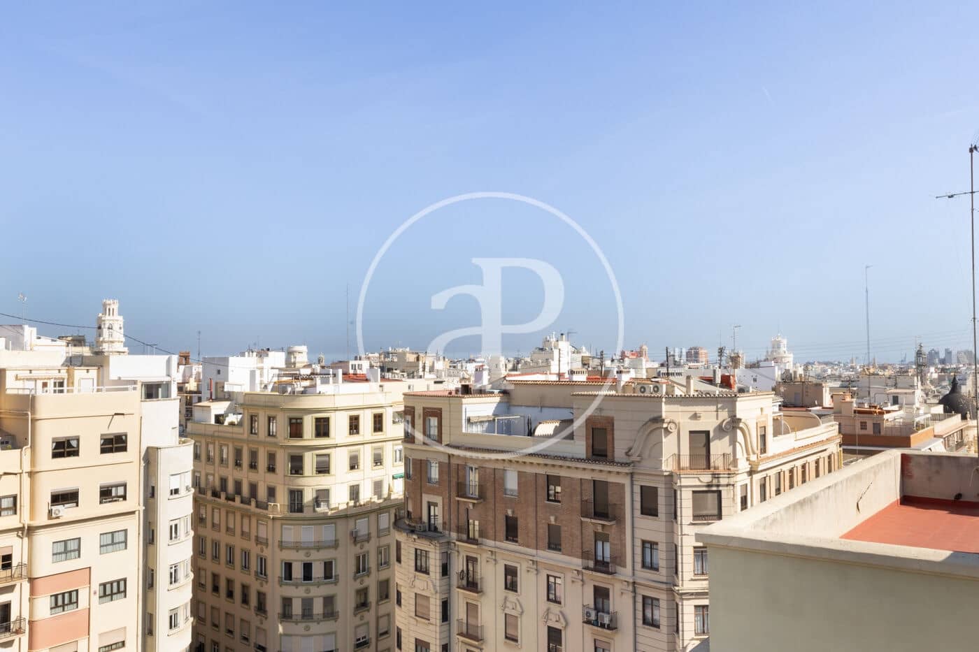 5 bedroom Penthouse for rent in Valencia city - € 4,500 (Ref: 8815818)
