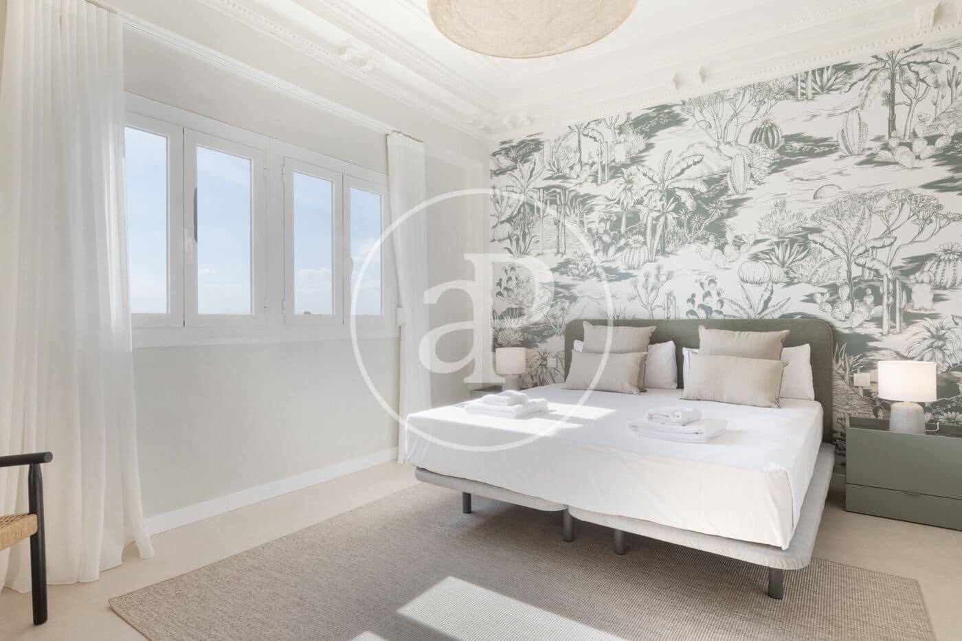 5 bedroom Penthouse for rent in Valencia city - € 4,500 (Ref: 8815818)