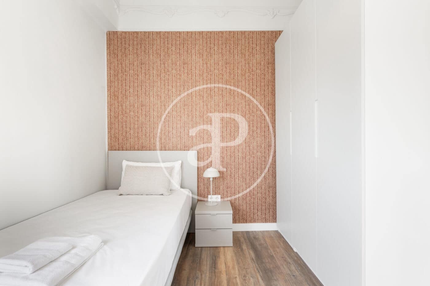 5 bedroom Penthouse for rent in Valencia city - € 4,500 (Ref: 8815818)