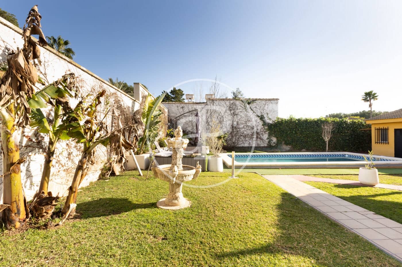 6 quarto Moradia para arrendar em L'Eliana com piscina - 2 300 € (Ref: 8817815)