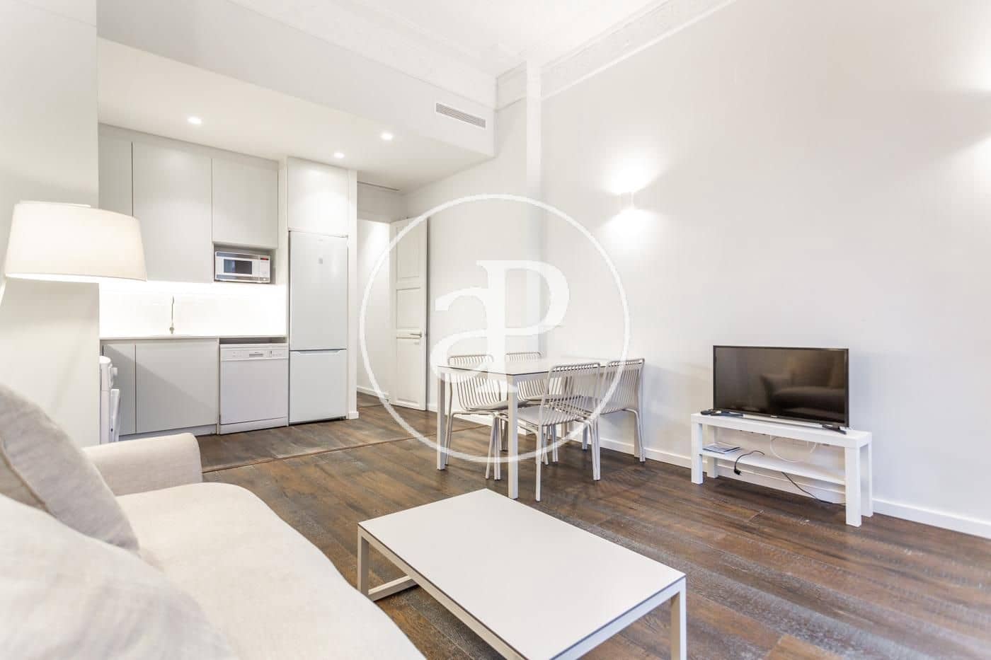 2 soveværelse Lejlighed til leje i Valencia by - € 1.600 (Ref: 8817817)