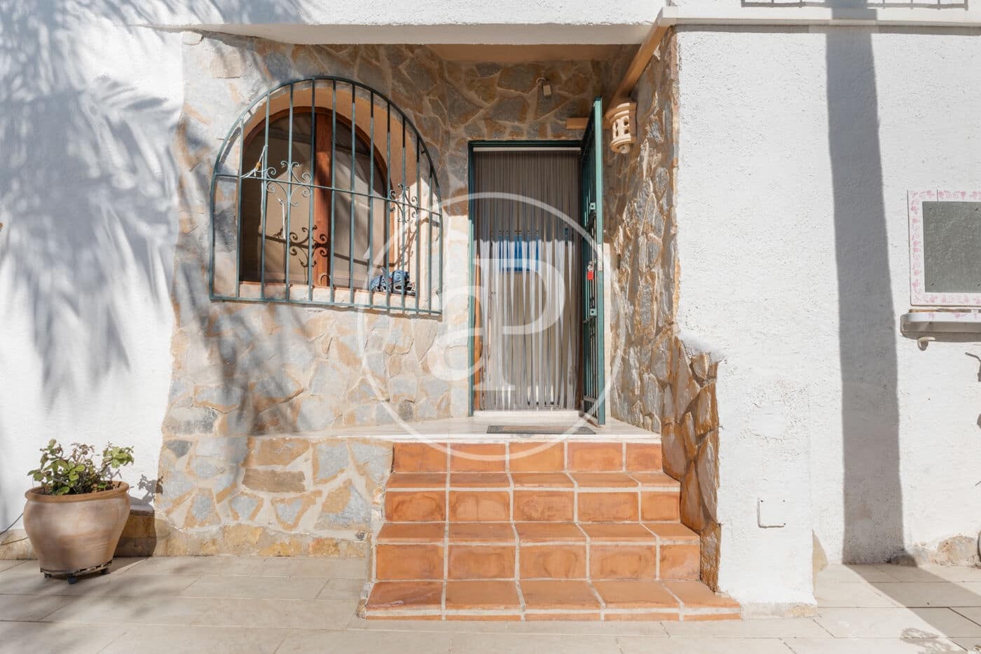 Chalet de 4 habitaciones en Benitachell / Benitatxell en venta con piscina - 750.000 € (Ref: 8817828)