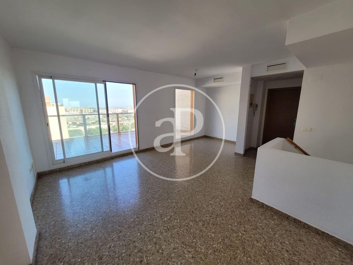 3 slaapkamer Penthouse te koop in Paterna met zwembad - € 425.000 (Ref: 8827777)