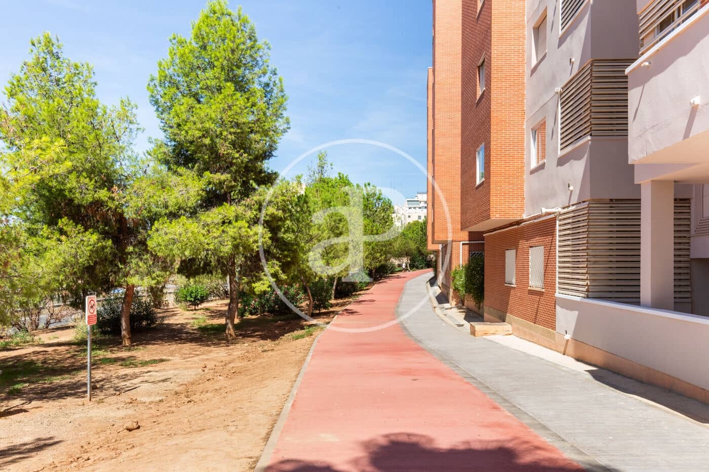 3 slaapkamer Penthouse te koop in Paterna met zwembad - € 425.000 (Ref: 8827777)