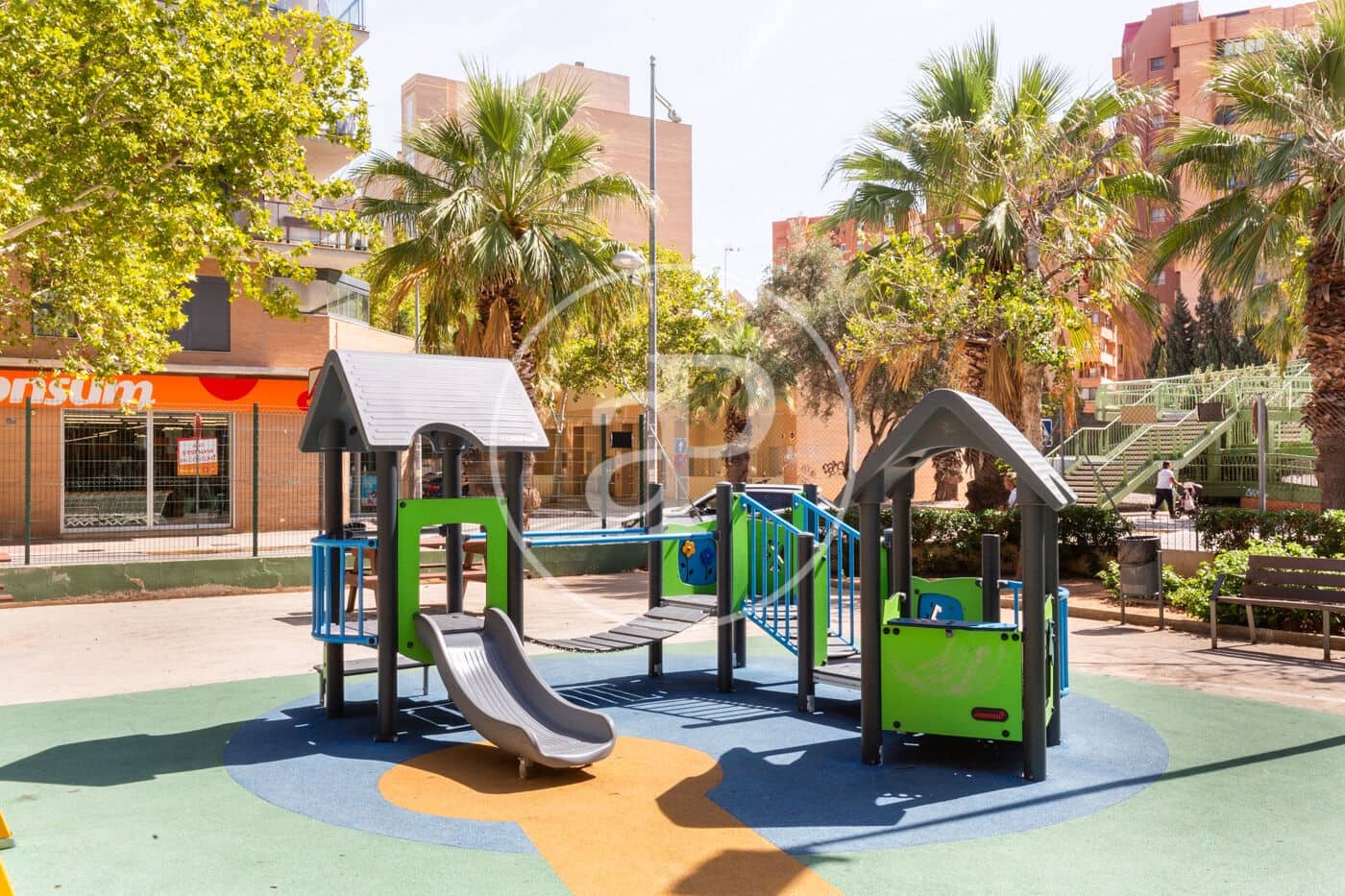 3 slaapkamer Penthouse te koop in Paterna met zwembad - € 425.000 (Ref: 8827777)