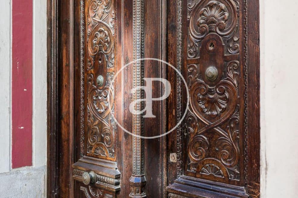 2 bedroom Apartment for rent in Valencia city - € 1,250 (Ref: 8830465)