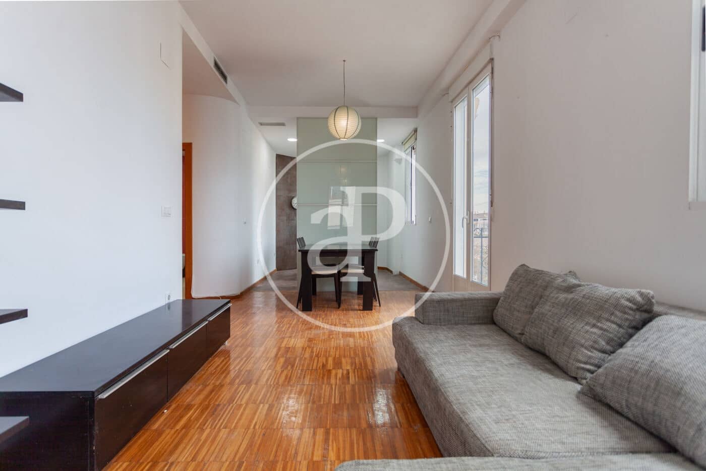 2 slaapkamer Appartement te huur in Valencia stad - € 1.250 (Ref: 8830465)