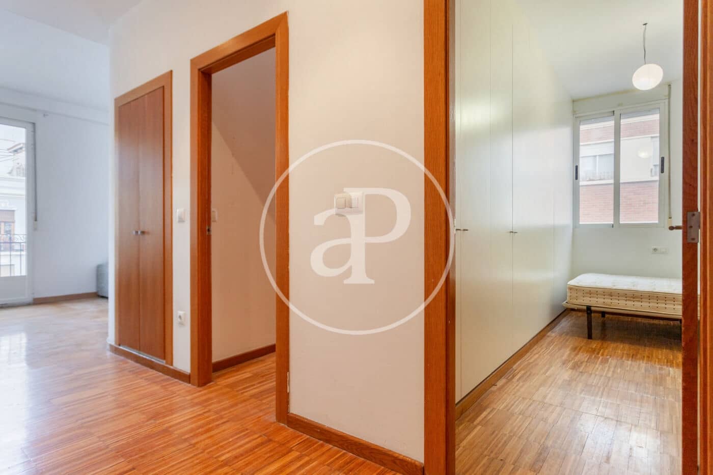 2 slaapkamer Appartement te huur in Valencia stad - € 1.250 (Ref: 8830465)