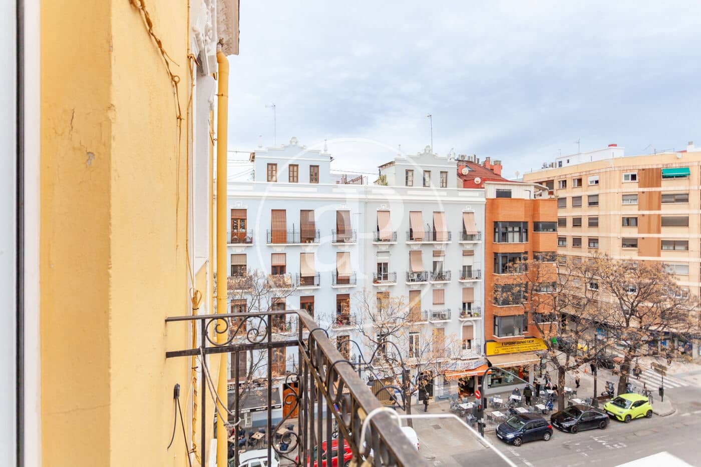 2 slaapkamer Appartement te huur in Valencia stad - € 1.250 (Ref: 8830465)