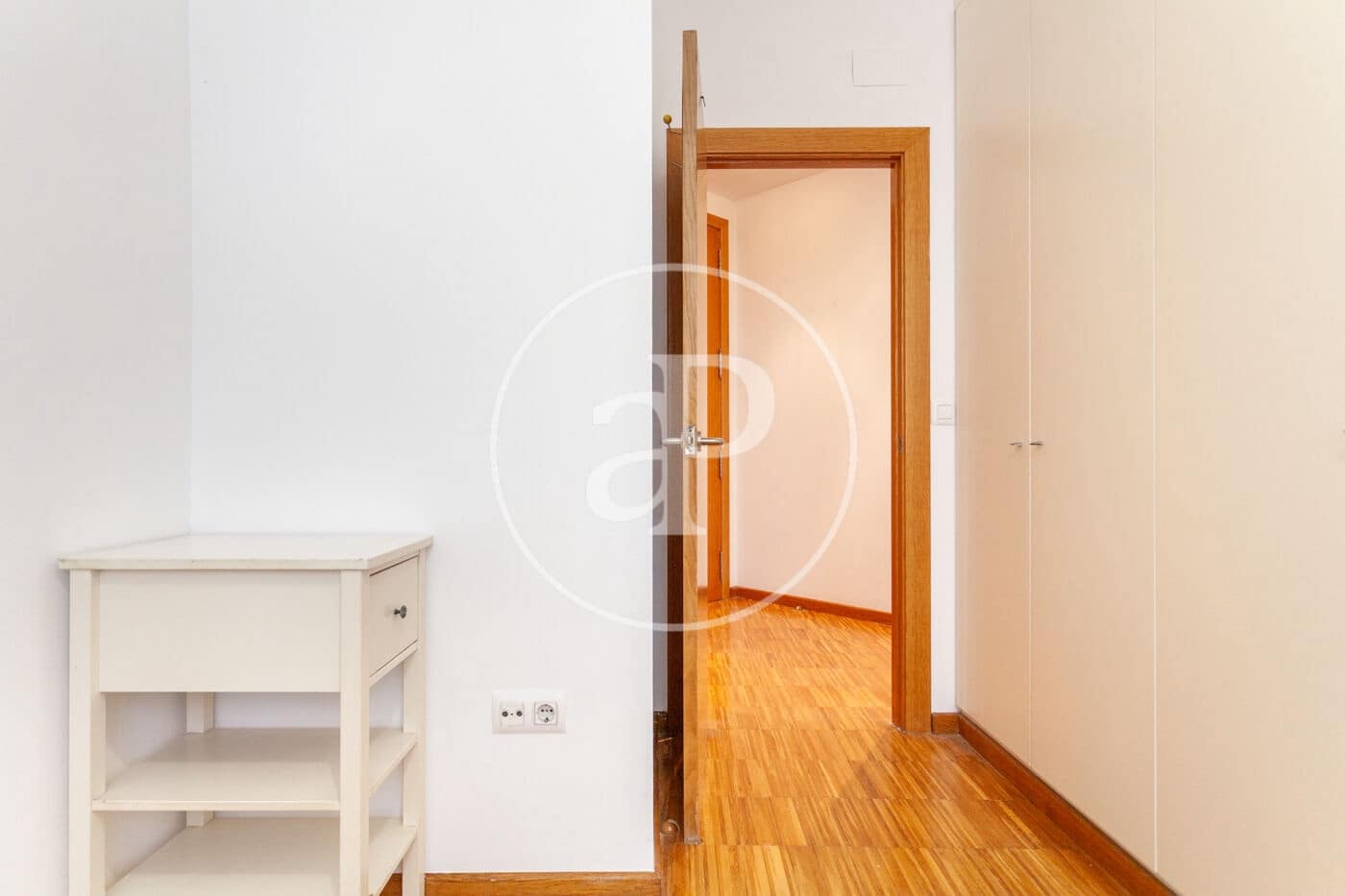 2 slaapkamer Appartement te huur in Valencia stad - € 1.250 (Ref: 8830465)