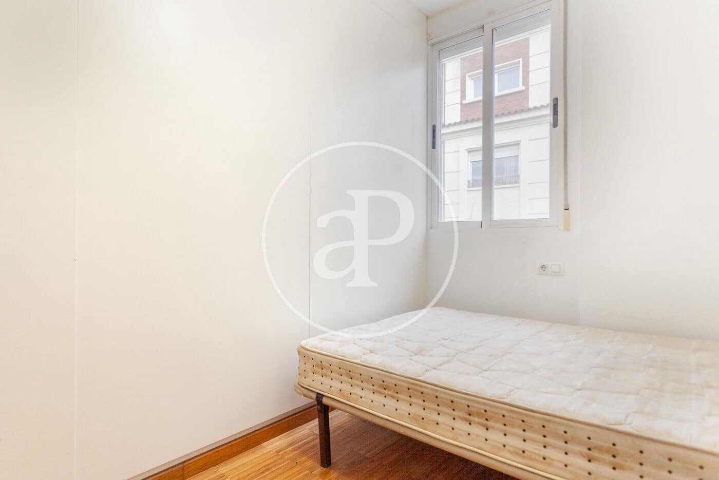 2 slaapkamer Appartement te huur in Valencia stad - € 1.250 (Ref: 8830465)