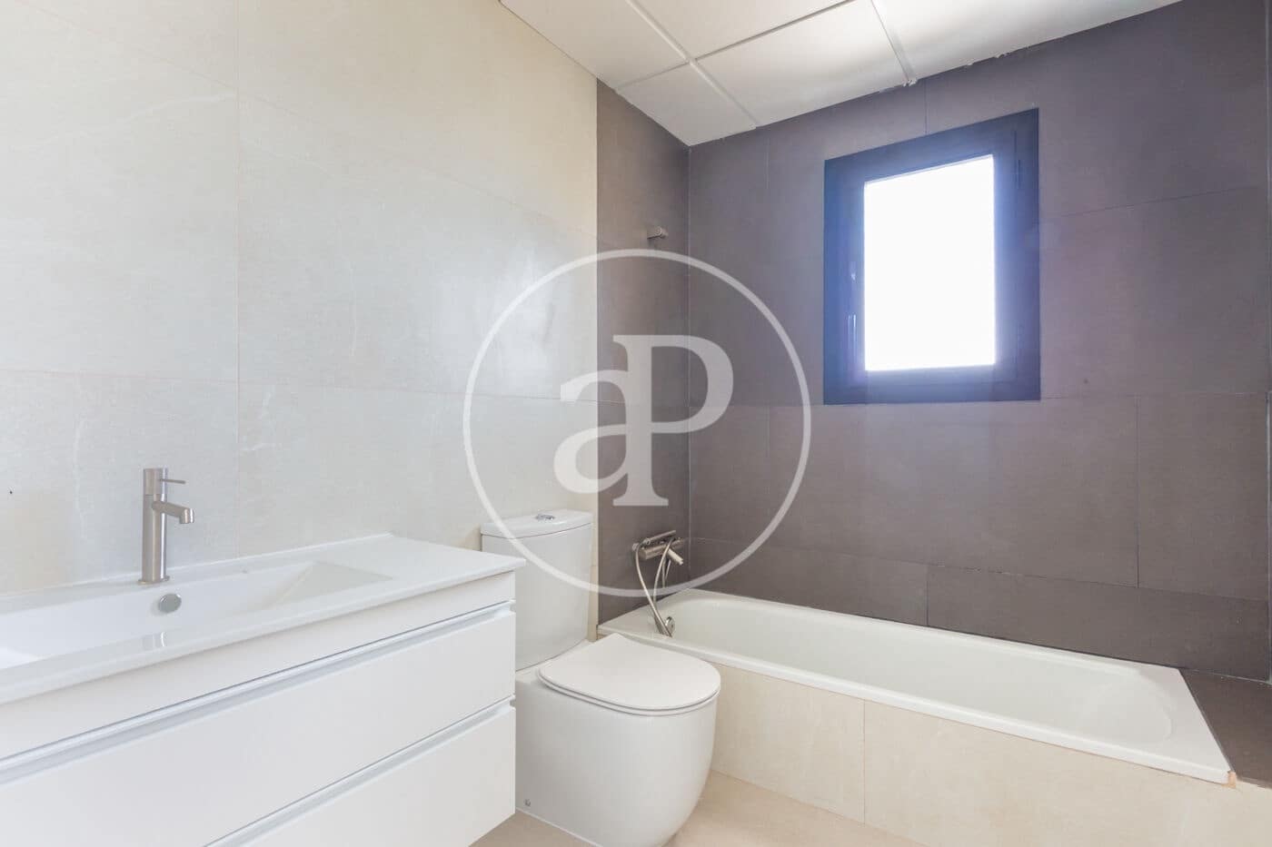 4 slaapkamer Villa te koop in Chiva - € 470.000 (Ref: 8836886)