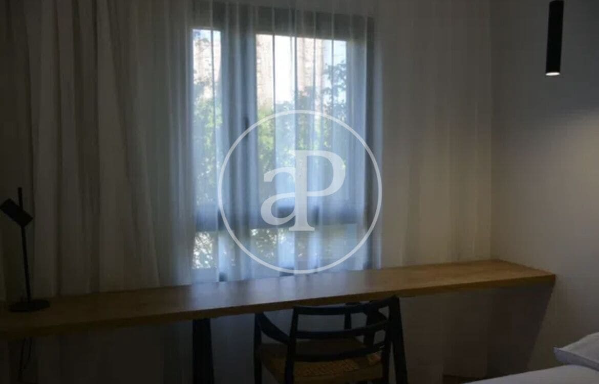 4 sovrum Lägenhet att hyra i Valencia stad med pool - 2 800 € (Ref: 8836894)