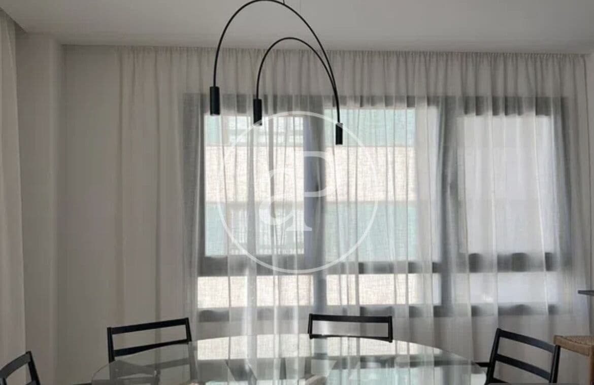 4 sovrum Lägenhet att hyra i Valencia stad med pool - 2 800 € (Ref: 8836894)