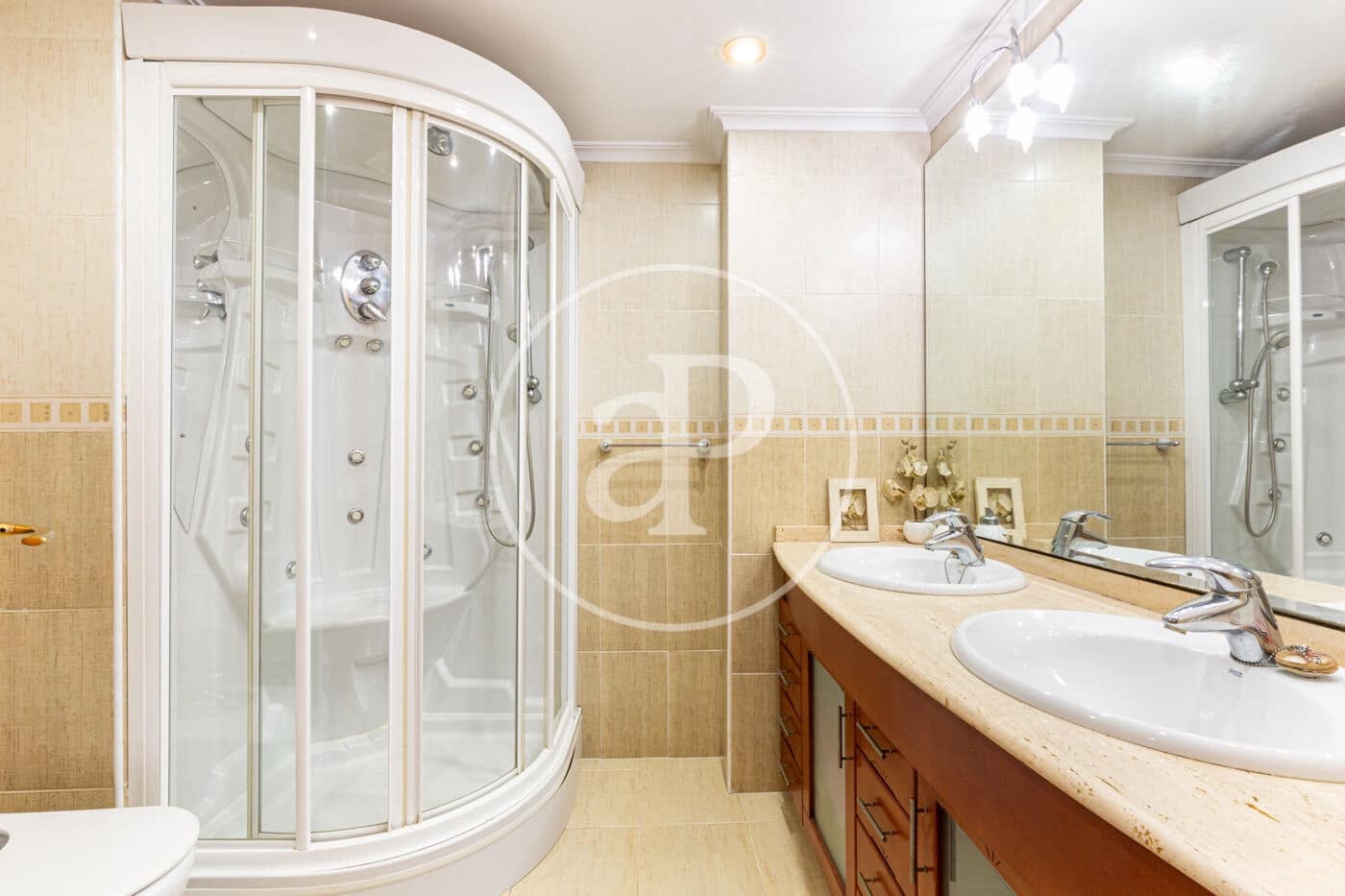 4 chambre Appartement à vendre à Valence ville - 380 000 € (Ref: 8843581)