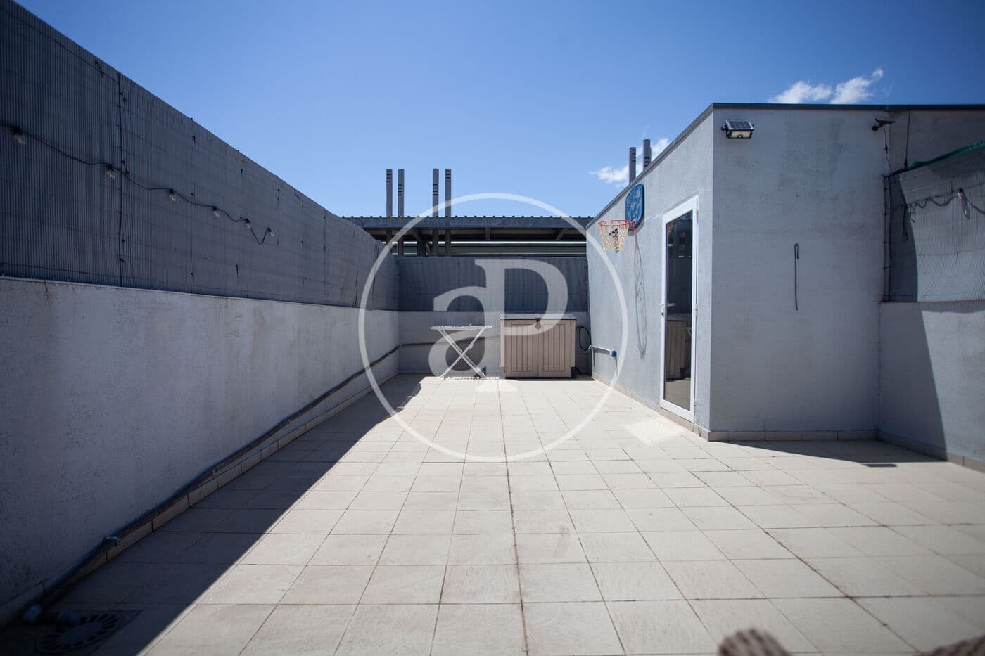 1 soverom Penthouse til leie i Valencia by med svømmebasseng - € 1 350 (Ref: 8843589)