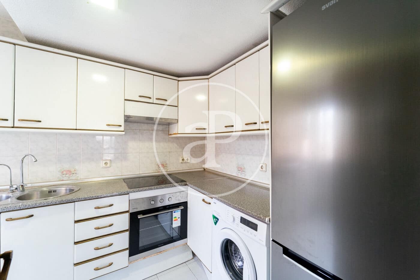 3 bedroom Apartment for sale in Benidorm with pool - € 275,000 (Ref: 8851865)