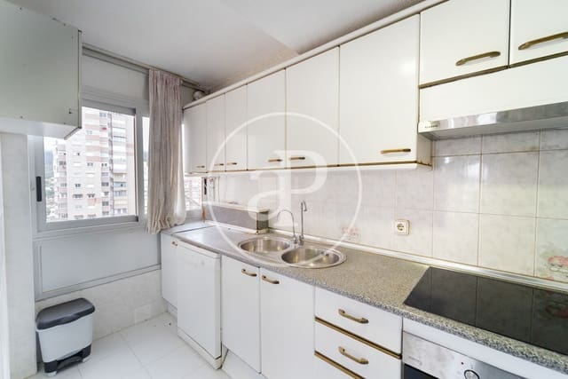 3 Zimmer Apartment zu verkaufen in Levante Alto, Benidorm mit Pool - 275.000 € (Ref: 8851865)