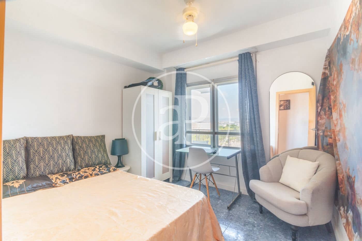 4 soverom Leilighet til leie i Valencia by - € 2 400 (Ref: 8855050)
