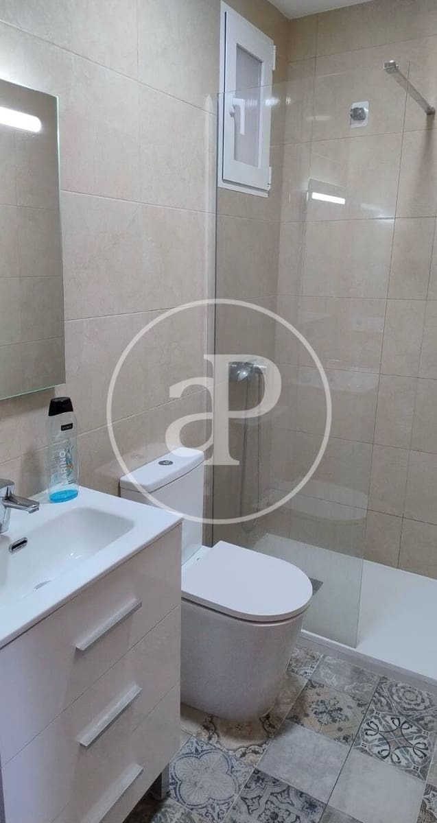 4 soveværelse Lejlighed til leje i Valencia by - € 1.700 (Ref: 8855052)