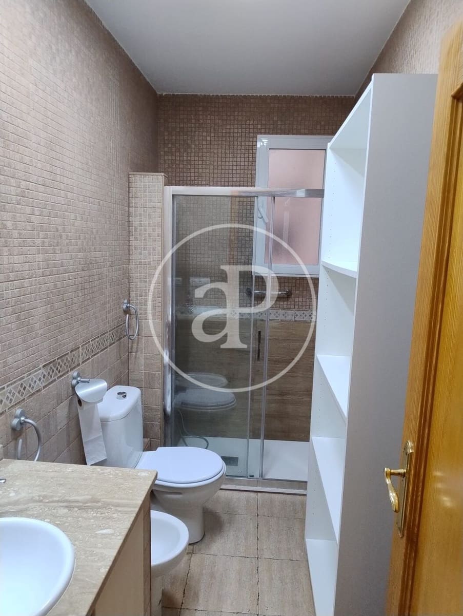 4 soveværelse Lejlighed til leje i Valencia by - € 1.700 (Ref: 8855052)