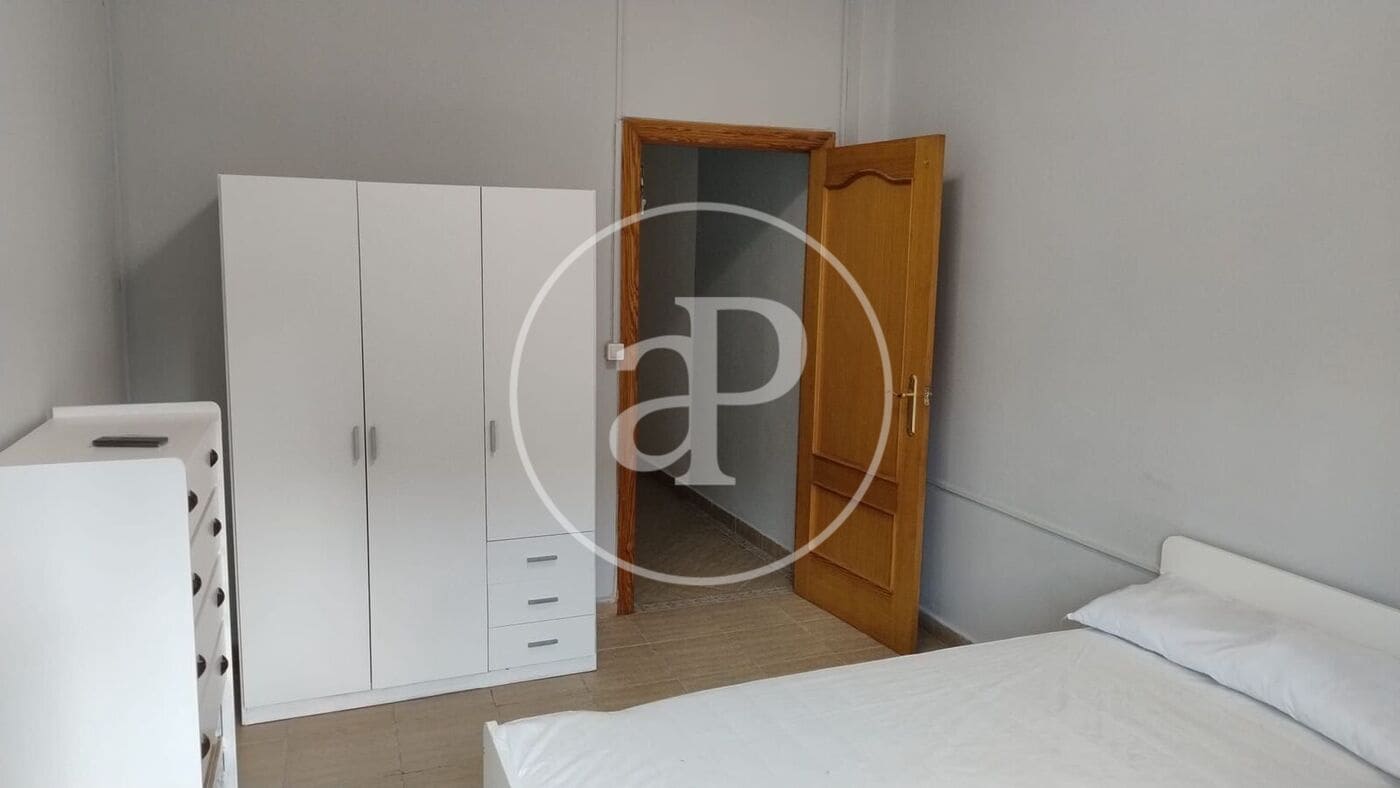 4 soveværelse Lejlighed til leje i Valencia by - € 1.700 (Ref: 8855052)