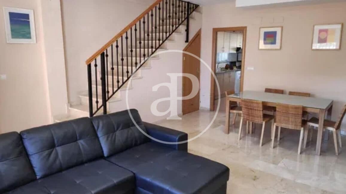 4 slaapkamer Villa te huur in Foios met zwembad garage - € 1.800 (Ref: 8866228)