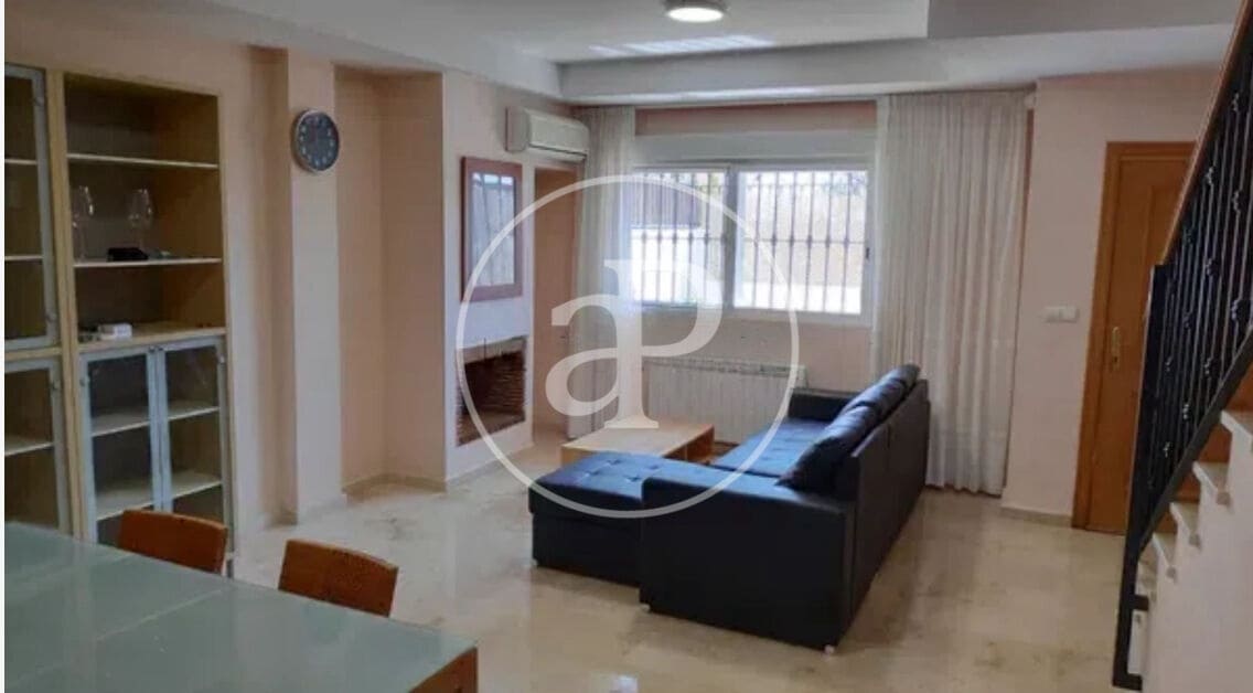4 slaapkamer Villa te huur in Foios met zwembad garage - € 1.800 (Ref: 8866228)
