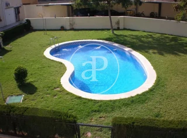 4 slaapkamer Villa te huur in Foios met zwembad garage - € 1.800 (Ref: 8866228)