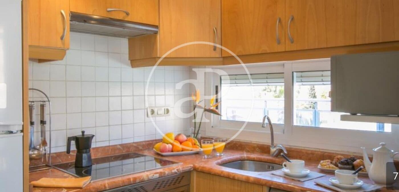 2 Zimmer Apartment zu vermieten in Oliva mit Pool - 850 € (Ref: 8866237)