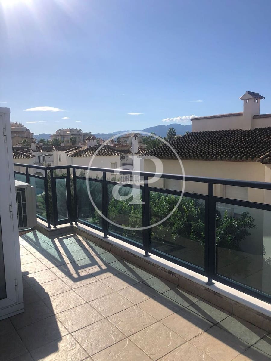 2 Zimmer Apartment zu vermieten in Oliva mit Pool - 850 € (Ref: 8866237)