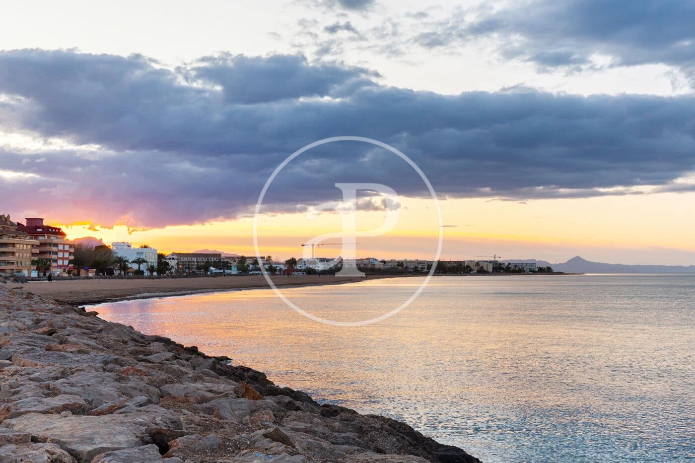 2 Zimmer Apartment zu vermieten in Oliva mit Pool - 850 € (Ref: 8866237)