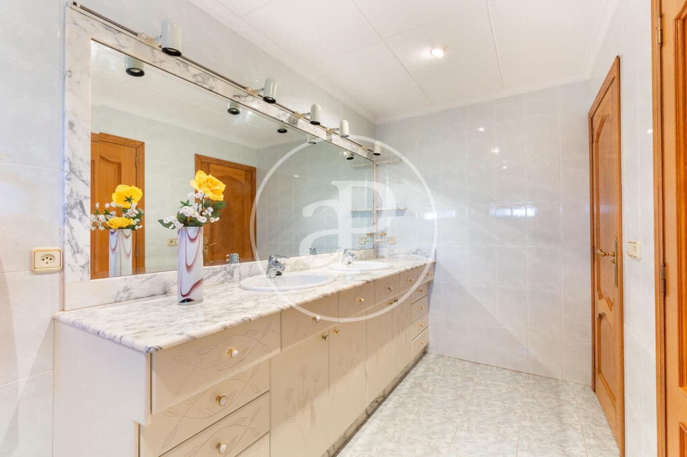 4 soverom Villa til salgs i Vilamarxant / Villamarchante - € 495 000 (Ref: 8867396)