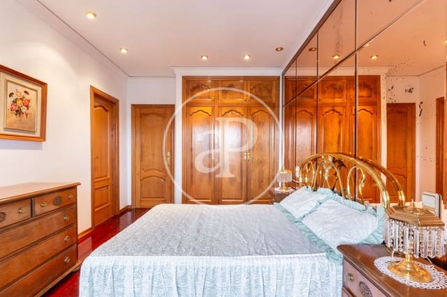 4 bedroom Villa for sale in Vilamarxant / Villamarchante - € 495,000 (Ref: 8867396)